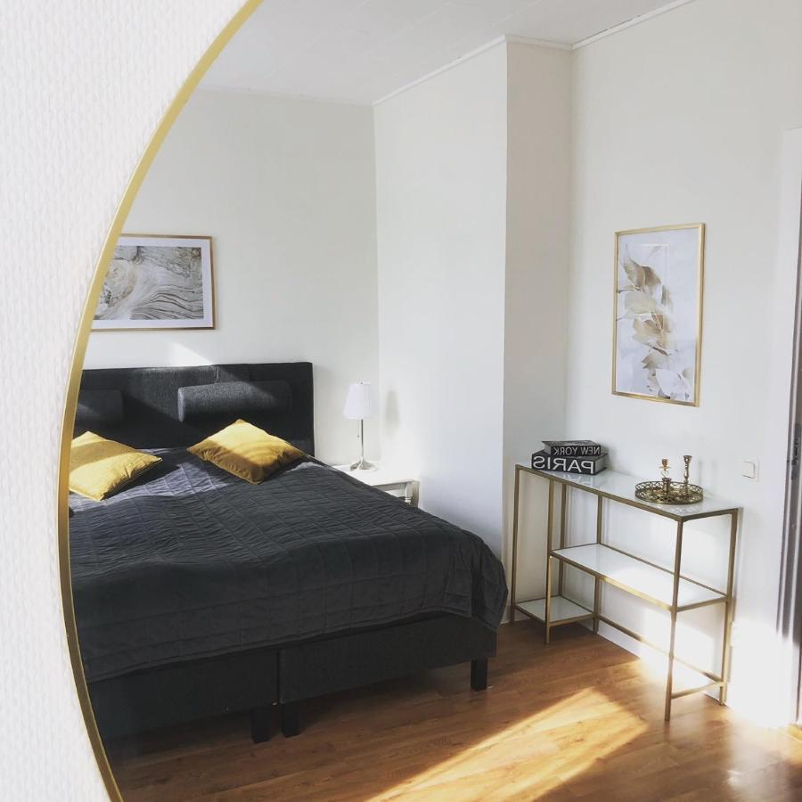 Jaernvaegshotellet B&B Skara Luaran gambar